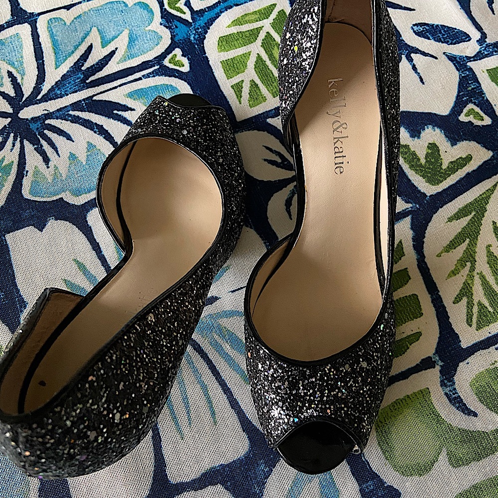 Black Glitter Dress Heels 👠